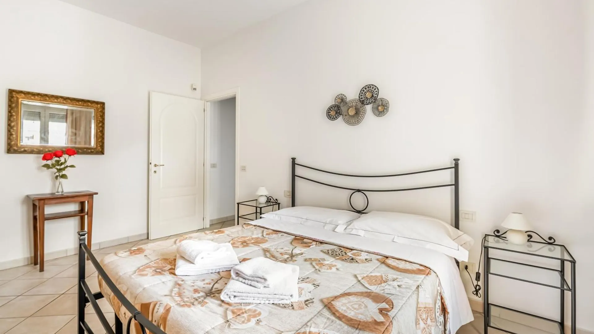 Florence Quiet And Cozy Apartment With Balcony 0*,